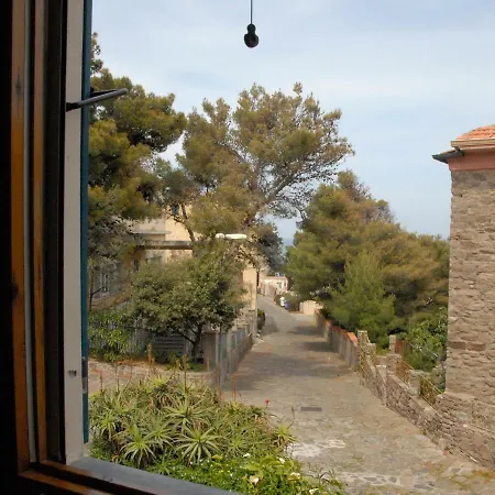 Apartment Capraiamare *